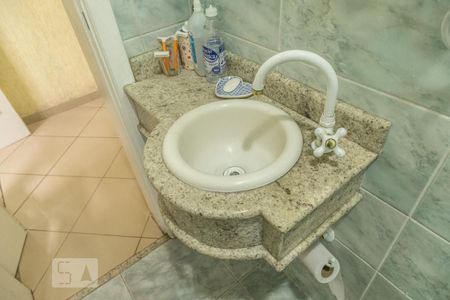 Casa à venda com 350m², 3 quartos e 5 vagasBanheiro 2