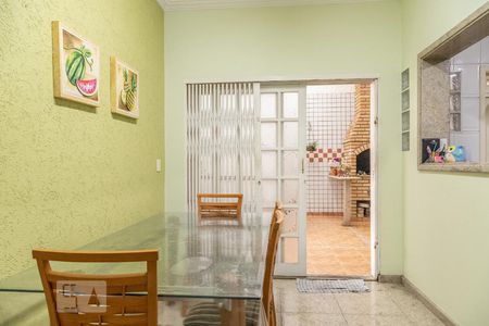 Casa à venda com 350m², 3 quartos e 5 vagasCopa