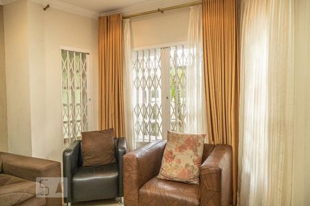 Sala de casa à venda com 3 quartos, 350m² em Vila Costa Melo, São Paulo