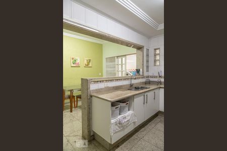 Casa à venda com 350m², 3 quartos e 5 vagasCozinha