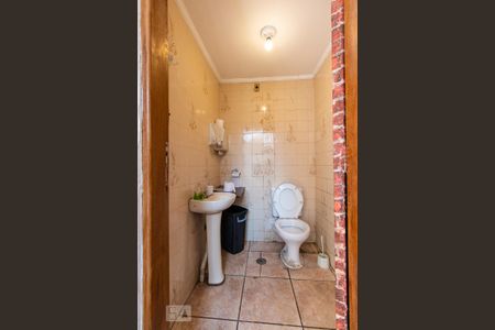 Casa à venda com 400m², 3 quartos e 2 vagasBanheiro 1