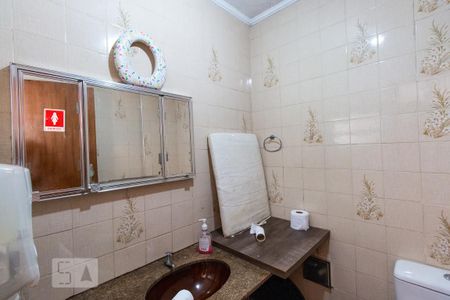Casa à venda com 400m², 3 quartos e 2 vagasBanheiro 2