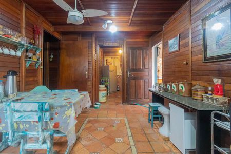 Casa à venda com 300m², 5 quartos e 2 vagasCozinha