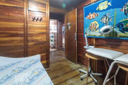 Casa à venda com 300m², 5 quartos e 2 vagasQuarto 2