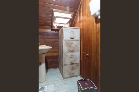 Casa à venda com 300m², 5 quartos e 2 vagasBanheiro 2