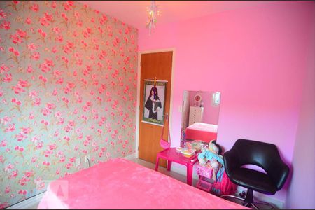 Casa de condomínio à venda com 64m², 2 quartos e 2 vagasQuarto