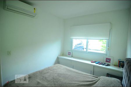 Casa de condomínio à venda com 64m², 2 quartos e 2 vagasQuarto