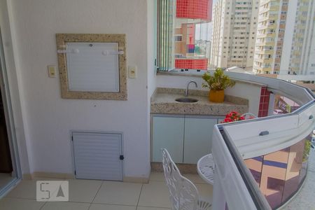 Sacada da Sala de apartamento para alugar com 3 quartos, 120m² em Campinas, São José