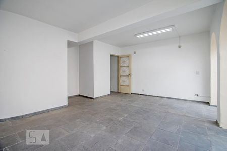 Casa para alugar com 342m², 3 quartos e 2 vagas Casa para alugar com 342m², 3 quartos e 2 vagasSalão 1