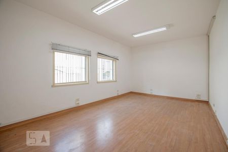 Casa para alugar com 342m², 3 quartos e 2 vagas Casa para alugar com 342m², 3 quartos e 2 vagasQuarto 2