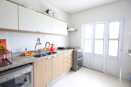 Casa à venda com 145m², 3 quartos e 4 vagasCozinha