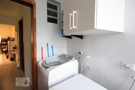 Casa à venda com 145m², 3 quartos e 4 vagasLavanderia