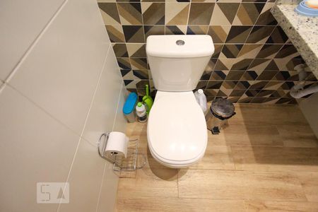 Casa à venda com 145m², 3 quartos e 4 vagasBanheiro Social