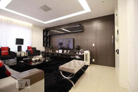 Sala de Apartamento com 4 quartos, 220m² Ipiranga
