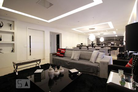Sala de Apartamento com 4 quartos, 220m² Ipiranga