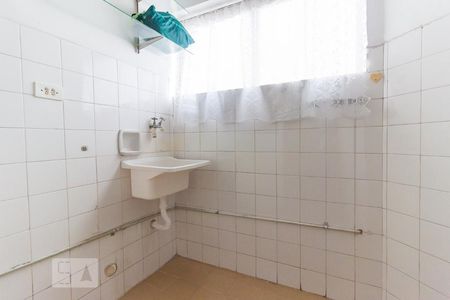 Apartamento à venda com 75m², 3 quartos e 2 vagas Apartamento à venda com 75m², 3 quartos e 2 vagasÁrea de Serviço