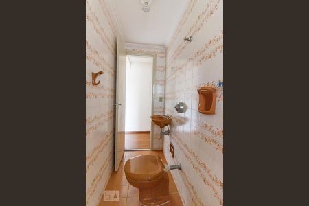 Apartamento à venda com 75m², 3 quartos e 2 vagas Apartamento à venda com 75m², 3 quartos e 2 vagasBanheiro 2