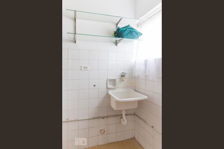 Apartamento à venda com 75m², 3 quartos e 2 vagas Apartamento à venda com 75m², 3 quartos e 2 vagasÁrea de Serviço