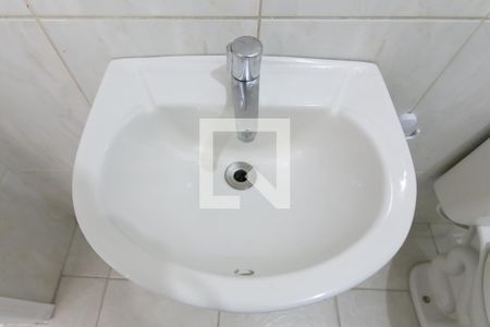 Casa à venda com 131m², 2 quartos e 2 vagasDetalhe banheiro