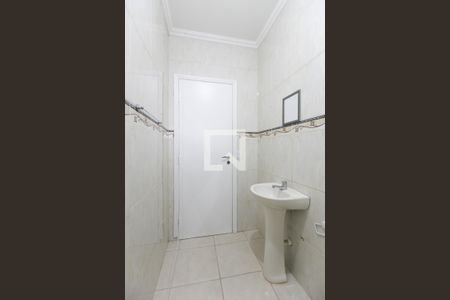 Casa à venda com 131m², 2 quartos e 2 vagasBanheiro