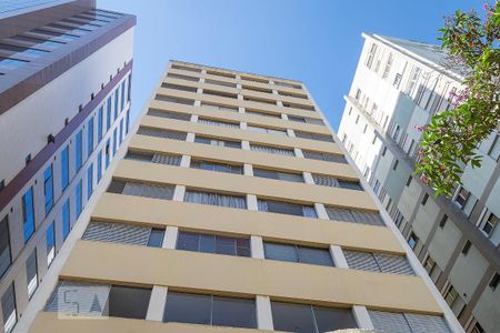 Apartamento para alugar com 42m², 1 quarto e 1 vagaFachada