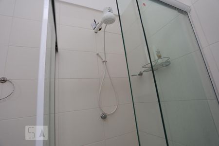 Banheiro  de kitnet/studio à venda com 1 quarto, 30m² em Grajau, Rio de Janeiro