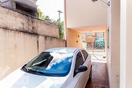 Casa para alugar com 185m², 3 quartos e 8 vagas Casa para alugar com 185m², 3 quartos e 8 vagasGaragem
