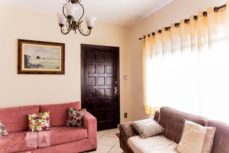 Sala de casa para alugar com 3 quartos, 185m² em Campestre, Santo André