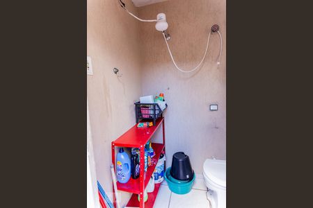 Casa para alugar com 185m², 3 quartos e 8 vagas Casa para alugar com 185m², 3 quartos e 8 vagasBanheiro de Serviço