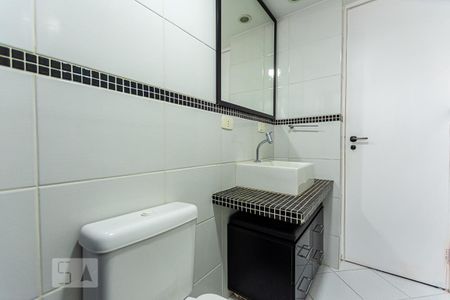 Apartamento à venda com 130m², 3 quartos e 2 vagas Apartamento à venda com 130m², 3 quartos e 2 vagasBanheiro Social