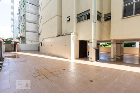 Apartamento à venda com 130m², 3 quartos e 2 vagas Apartamento à venda com 130m², 3 quartos e 2 vagasÁrea Comum - Playground