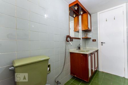 Apartamento à venda com 130m², 3 quartos e 2 vagas Apartamento à venda com 130m², 3 quartos e 2 vagasBanheiro da Suíte