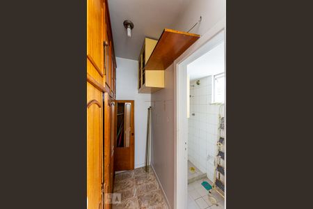 Apartamento à venda com 130m², 3 quartos e 2 vagas Apartamento à venda com 130m², 3 quartos e 2 vagasDependencia de Serviço