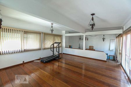 Apartamento à venda com 800m², 5 quartos e 7 vagasSalão