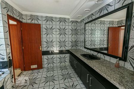Apartamento à venda com 800m², 5 quartos e 7 vagasBanheira
