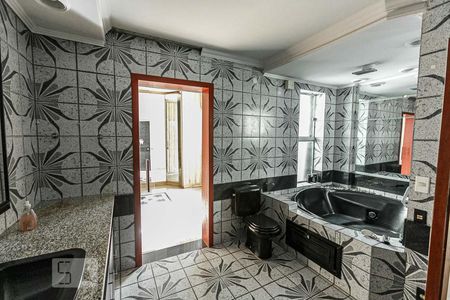 Apartamento à venda com 800m², 5 quartos e 7 vagasBanheira