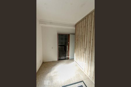 Apartamento à venda com 800m², 5 quartos e 7 vagasCloset