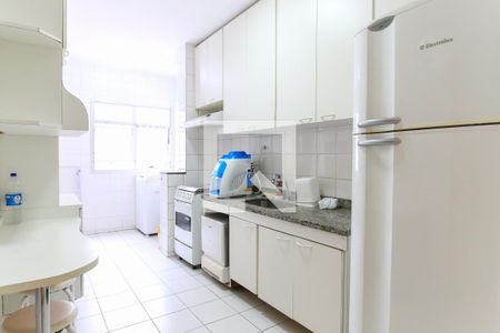 Apartamento para alugar com 102m², 3 quartos e 2 vagasCozinha