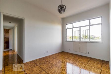 Sala de apartamento para alugar com 3 quartos, 60m² em Jardim Guanabara, Rio de Janeiro