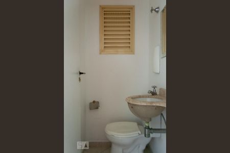 Lavabo de apartamento para alugar com 3 quartos, 98m² em Vila Gomes Cardim, São Paulo