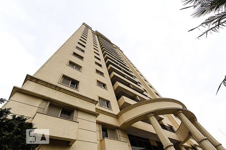 Apartamento para alugar com 98m², 3 quartos e 2 vagas Apartamento para alugar com 98m², 3 quartos e 2 vagasFachada