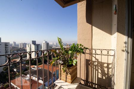 Sacada de apartamento para alugar com 3 quartos, 57m² em Vila Mangalot, São Paulo