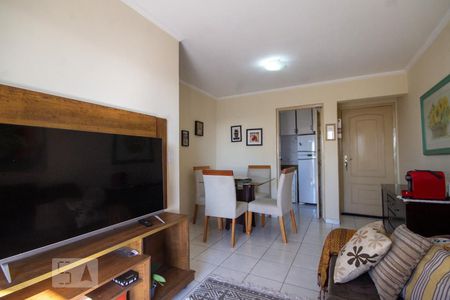 Sala de apartamento para alugar com 3 quartos, 58m² em Vila Mangalot, São Paulo