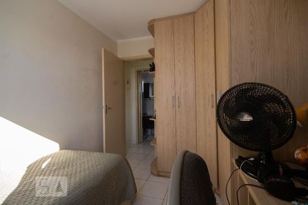 Quarto 1 de apartamento para alugar com 3 quartos, 57m² em Vila Mangalot, São Paulo