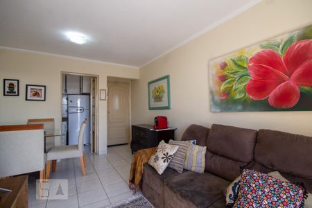Sala de apartamento para alugar com 3 quartos, 58m² em Vila Mangalot, São Paulo