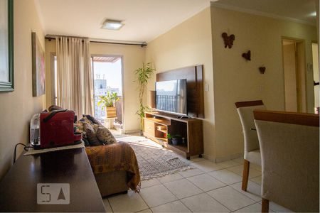 Sala de apartamento para alugar com 3 quartos, 58m² em Vila Mangalot, São Paulo