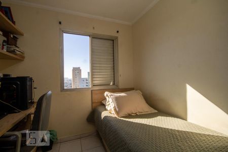 Quarto 1 de apartamento para alugar com 3 quartos, 58m² em Vila Mangalot, São Paulo