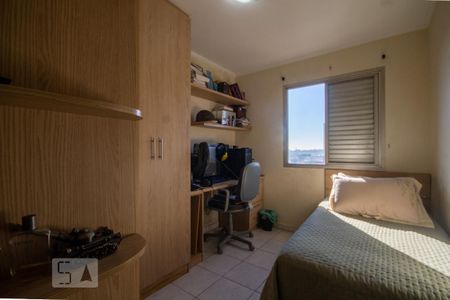 Quarto 1 de apartamento para alugar com 3 quartos, 58m² em Vila Mangalot, São Paulo