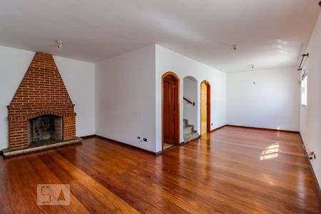 Sala de casa para alugar com 4 quartos, 250m² em Jardim Santa Mena, Guarulhos