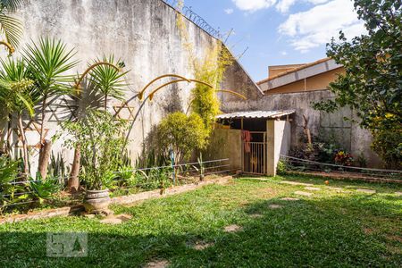 Casa à venda com 180m², 4 quartos e 4 vagasQuintal